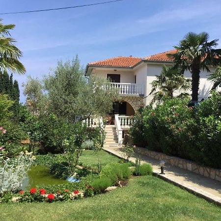 Appartamento Apartman Marija Njivice Esterno foto