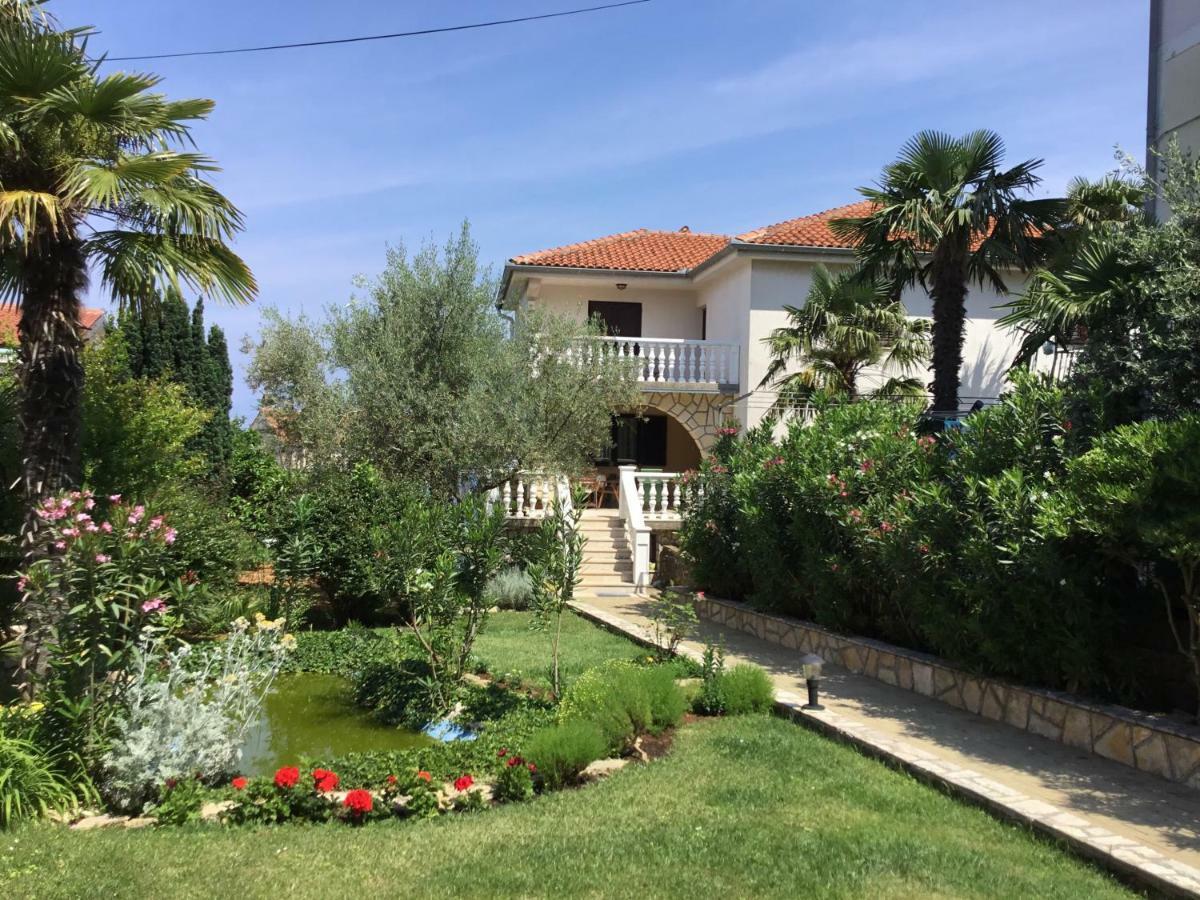 Appartamento Apartman Marija Njivice Esterno foto