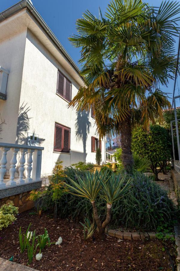 Appartamento Apartman Marija Njivice Esterno foto
